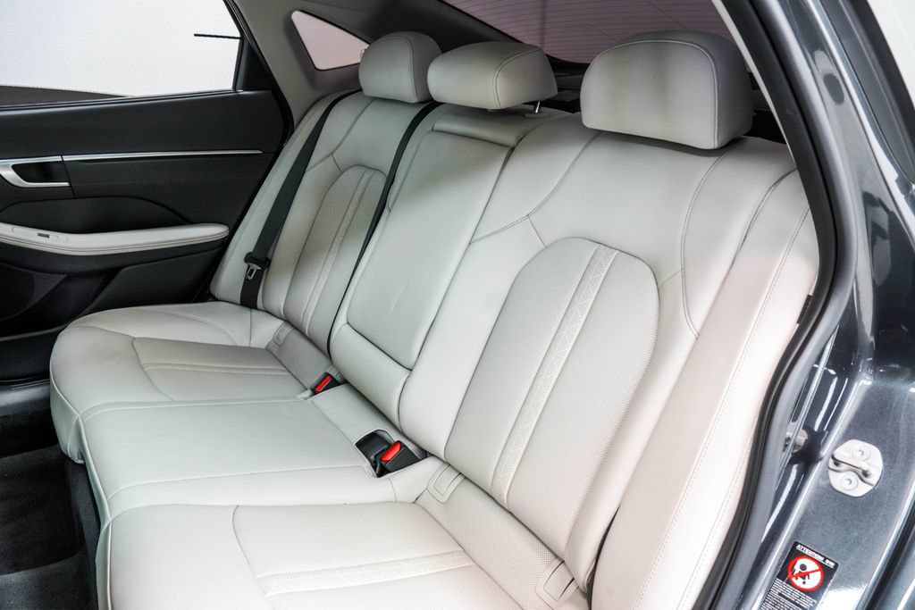 Used 2023 Hyundai Sonata Limited w/ Cargo Package FWD image 18