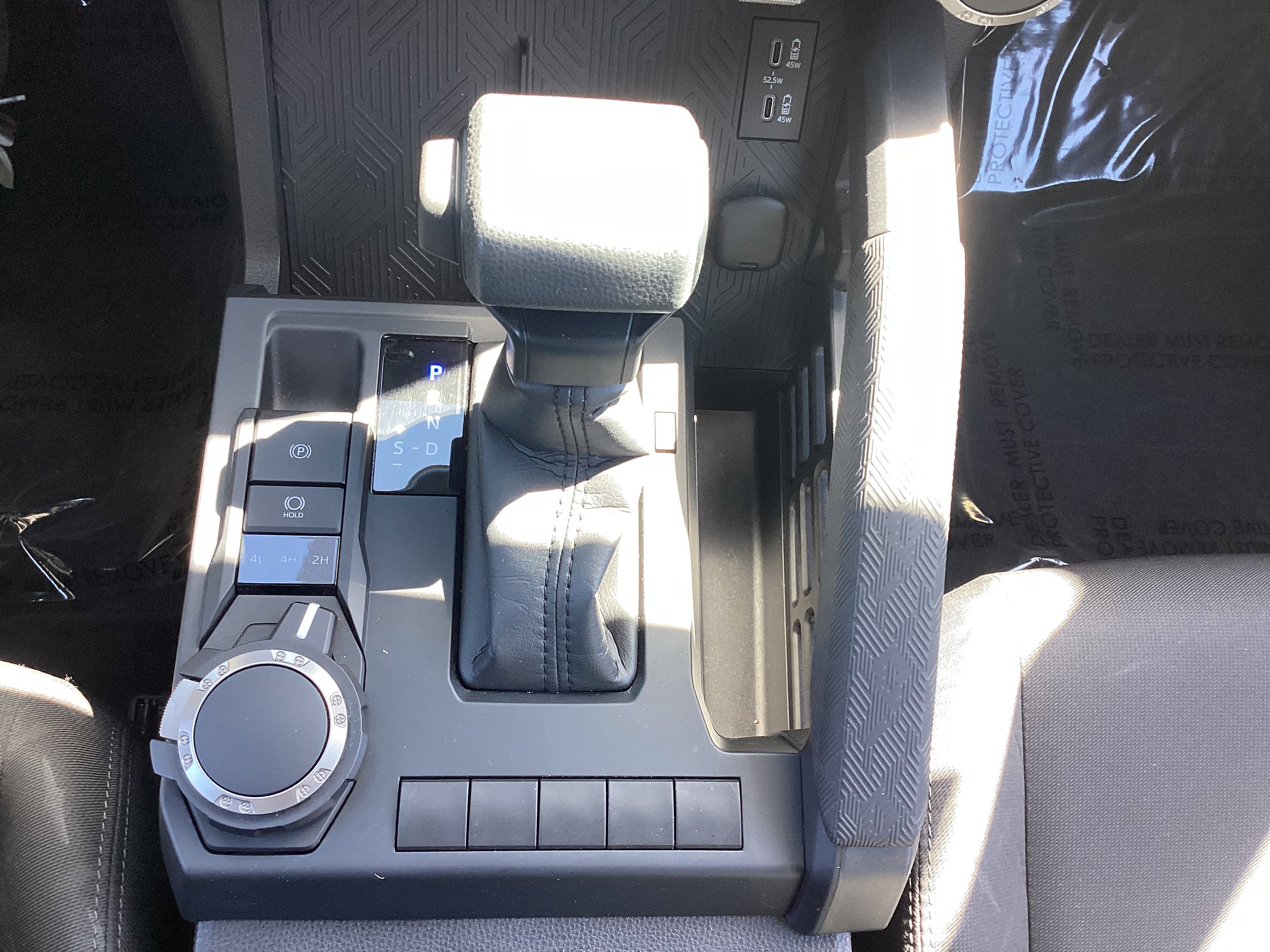 Certified 2025 Toyota Tacoma SR AWD/4WD image 36