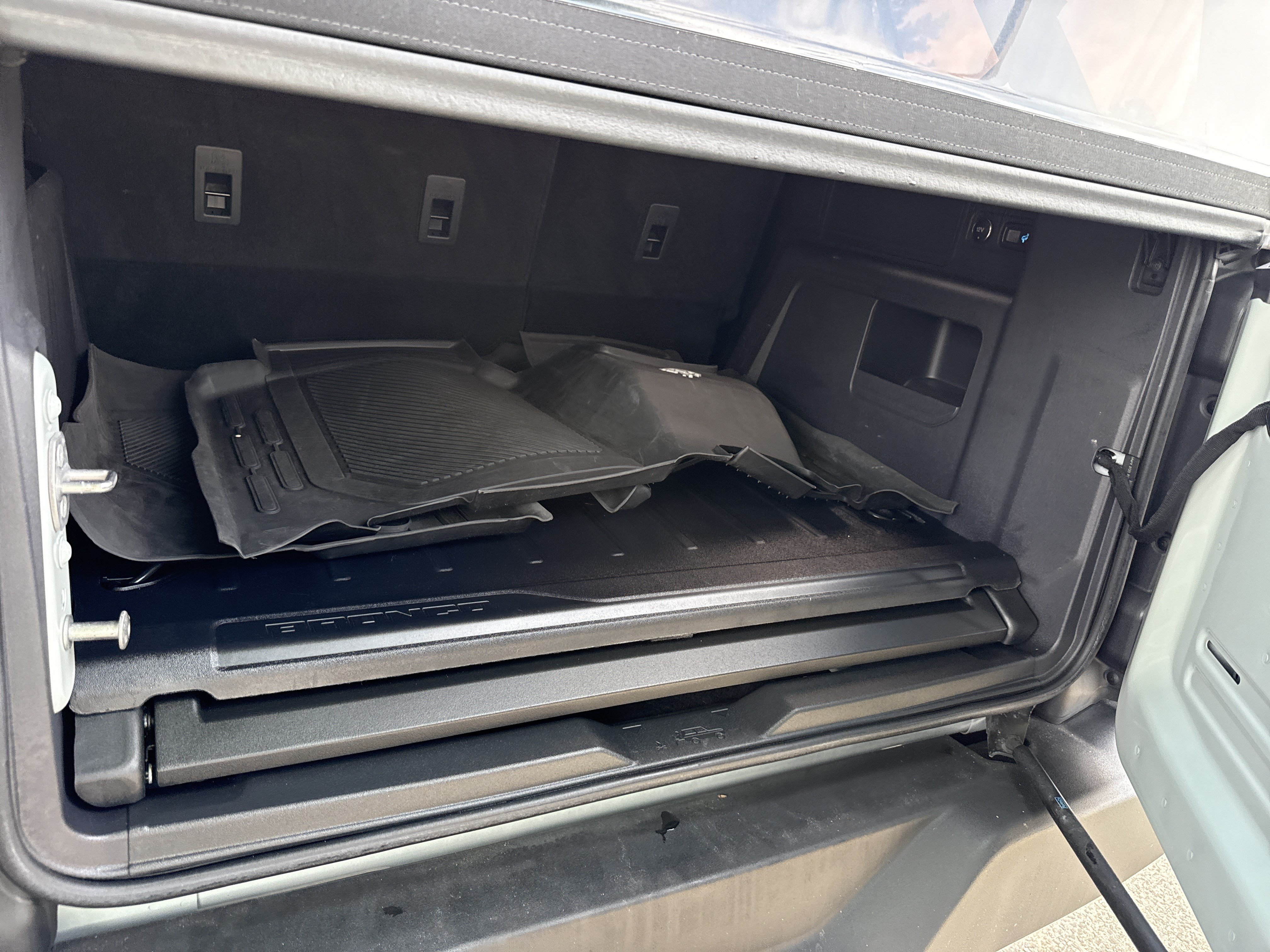 Used 2022 Ford Bronco Outer Banks AWD/4WD image 19