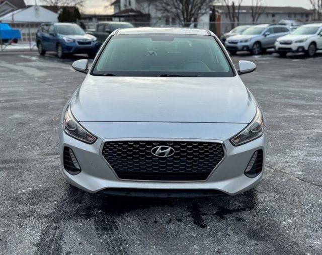 Used 2018 Hyundai Elantra GT image 2
