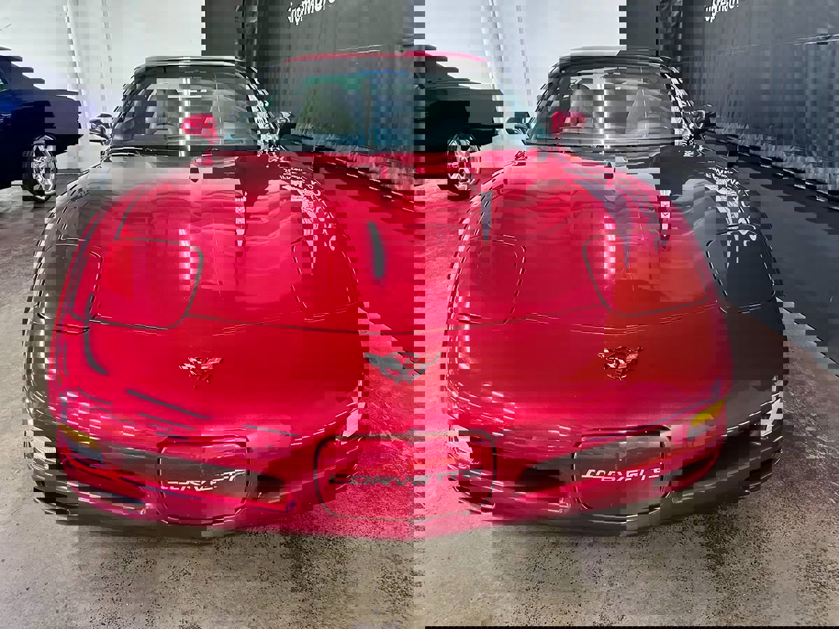 Used 2000 Chevrolet Corvette Coupe w/ Memory Pkg image 3
