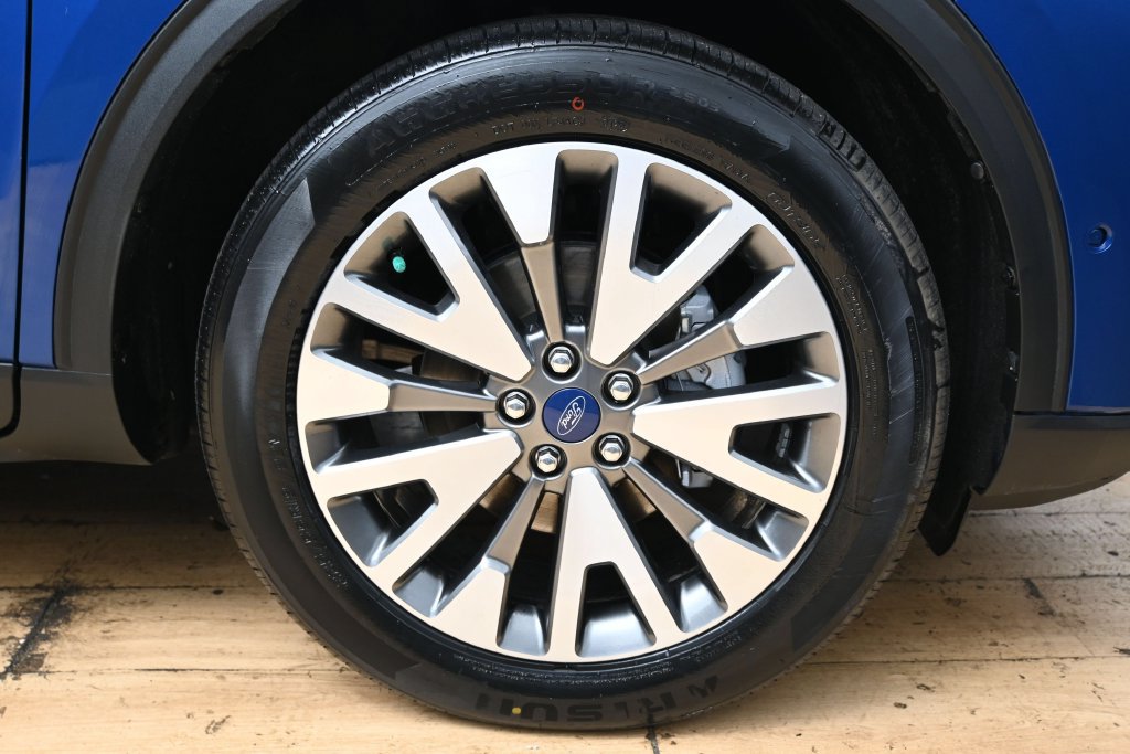 Used 2022 Ford Escape Titanium AWD/4WD image 15