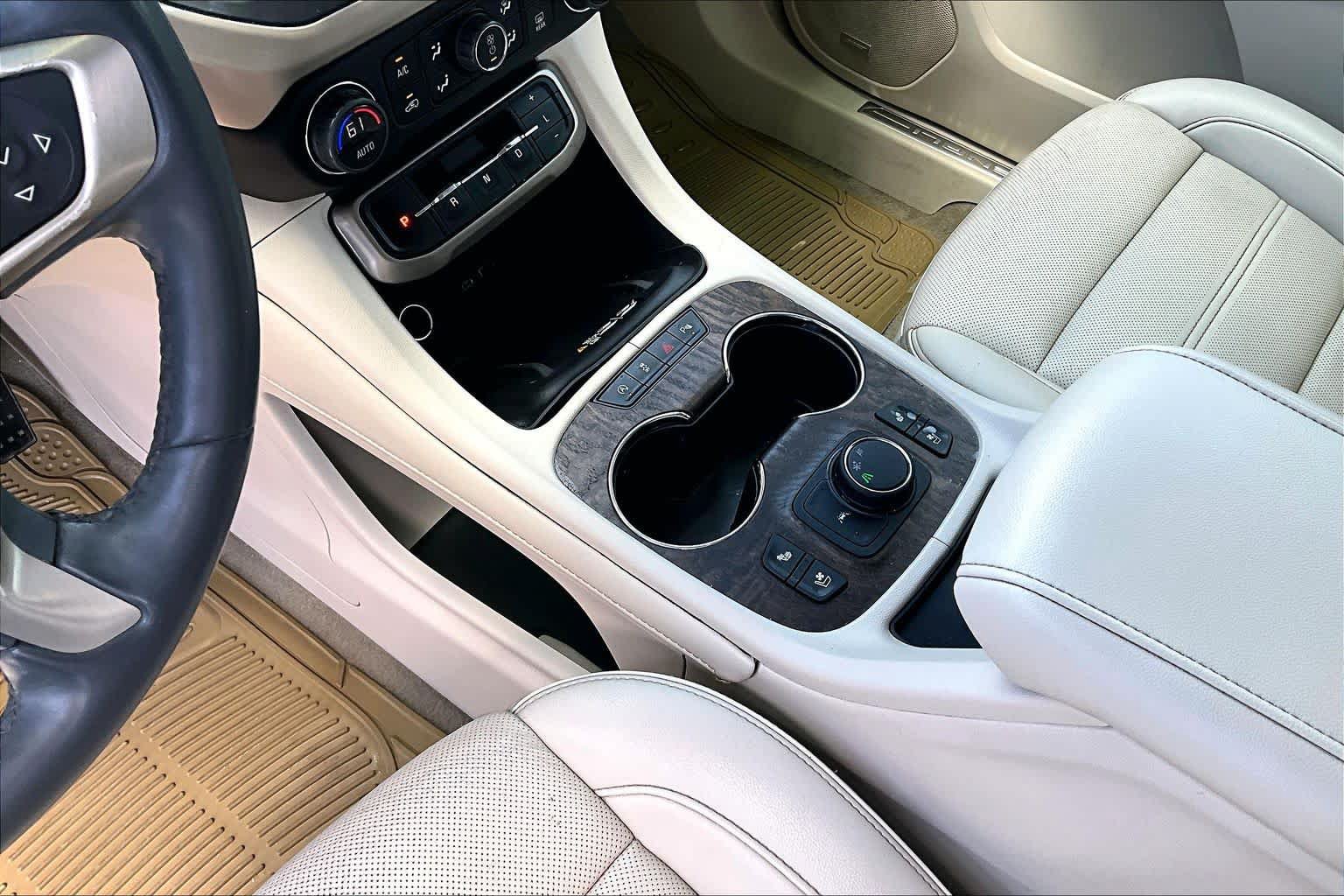 Certified 2023 GMC Acadia Denali FWD image 32