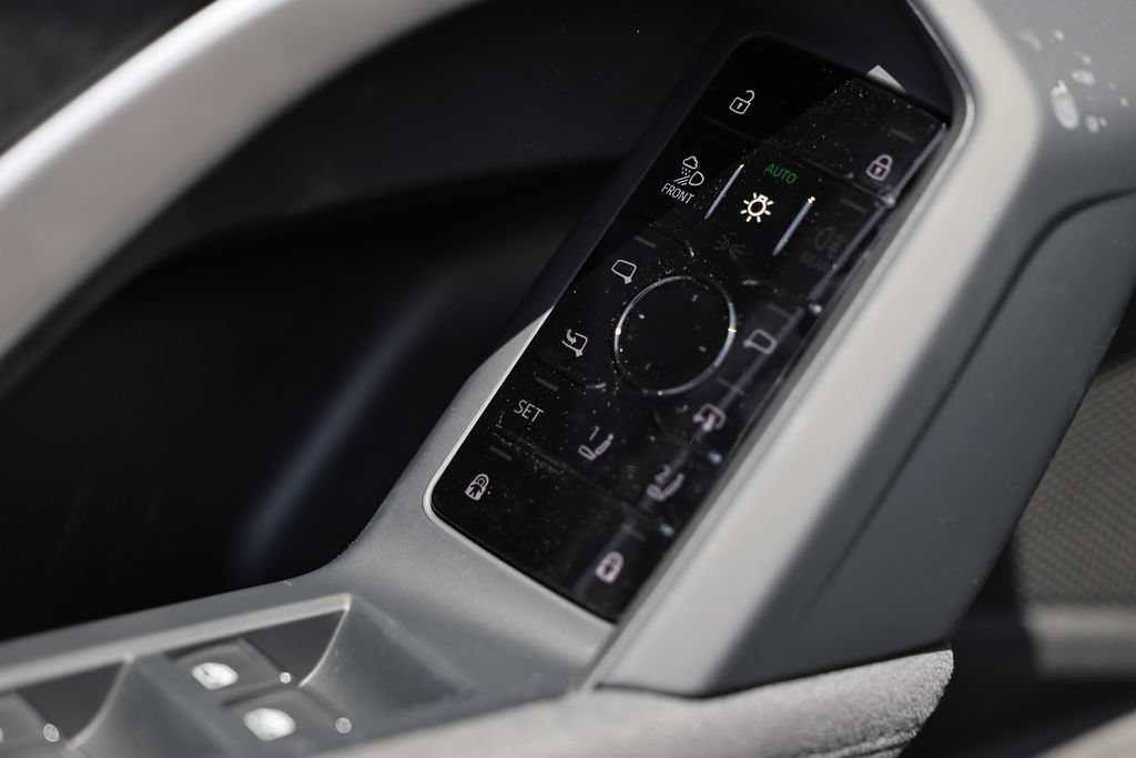 New 2026 Audi SQ5 Premium Plus AWD/4WD image 16