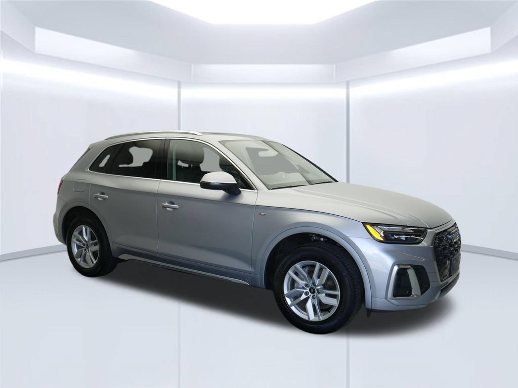 Certified 2023 Audi Q5 2.0T Premium w/ Convenience Package AWD/4WD image 10