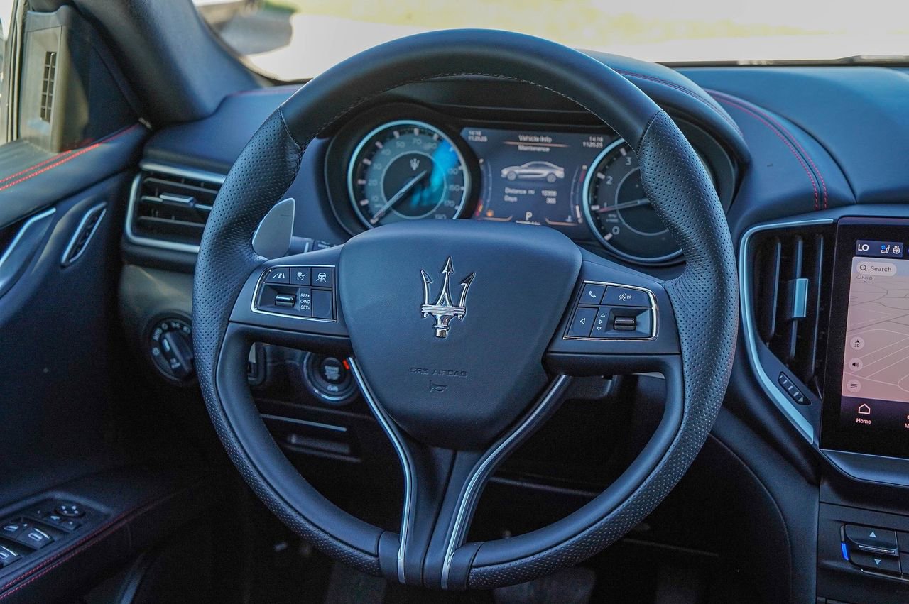 Certified 2024 Maserati Ghibli Modena Q4 image 29