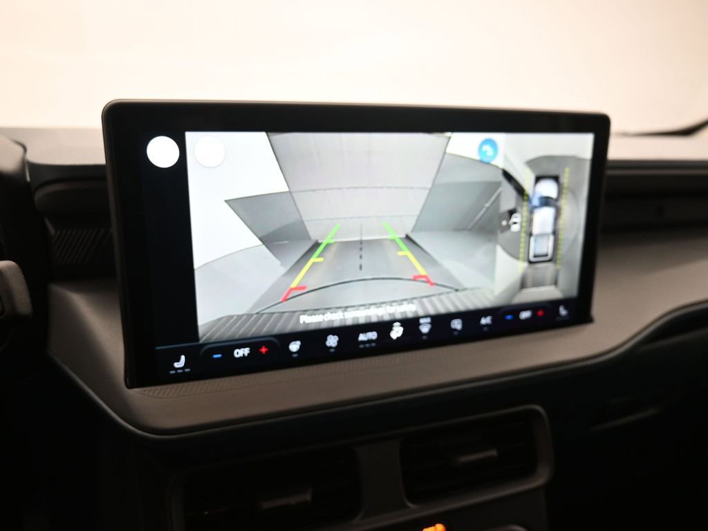 New 2025 Ford Maverick Lariat w/ Black Appearance Package AWD/4WD image 14