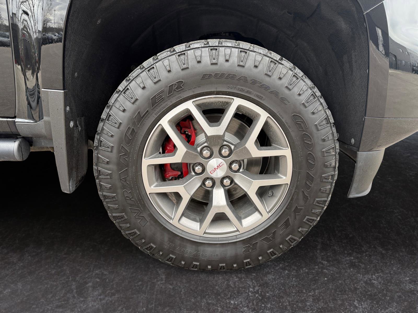 Used 2022 GMC Canyon AT4 image 28