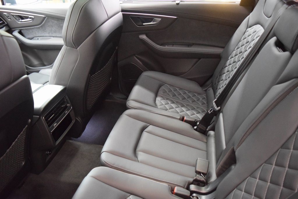 New 2026 Audi SQ7 Prestige image 5