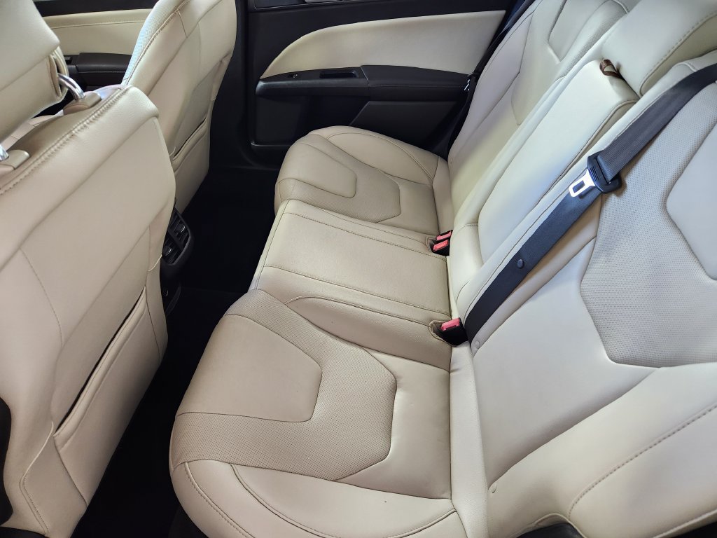 Used 2015 Ford Fusion Titanium FWD image 14