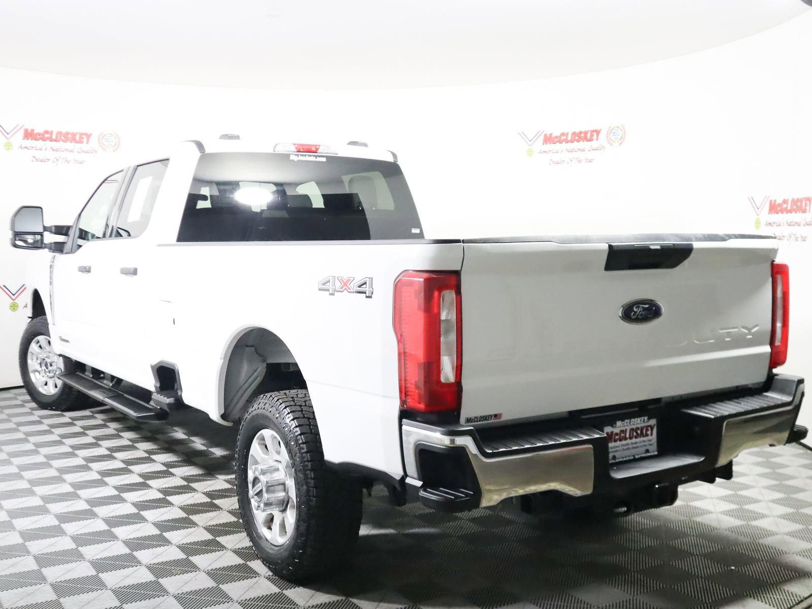 Used 2024 Ford F350 XLT image 12