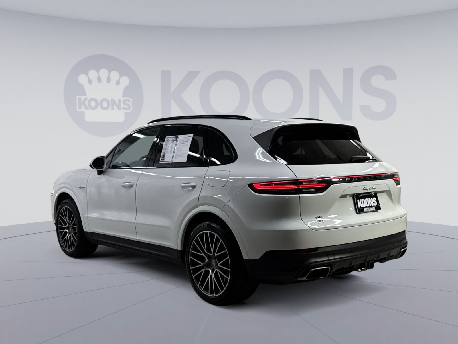 Used 2021 Porsche Cayenne E-Hybrid AWD/4WD image 18