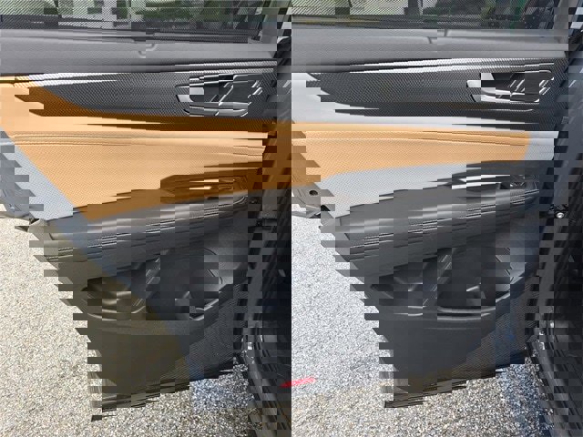 New 2026 Volkswagen Atlas Cross Sport SEL R-Line image 12