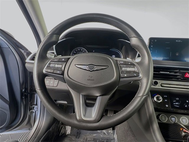 Used 2025 Genesis G70 2.5T image 15