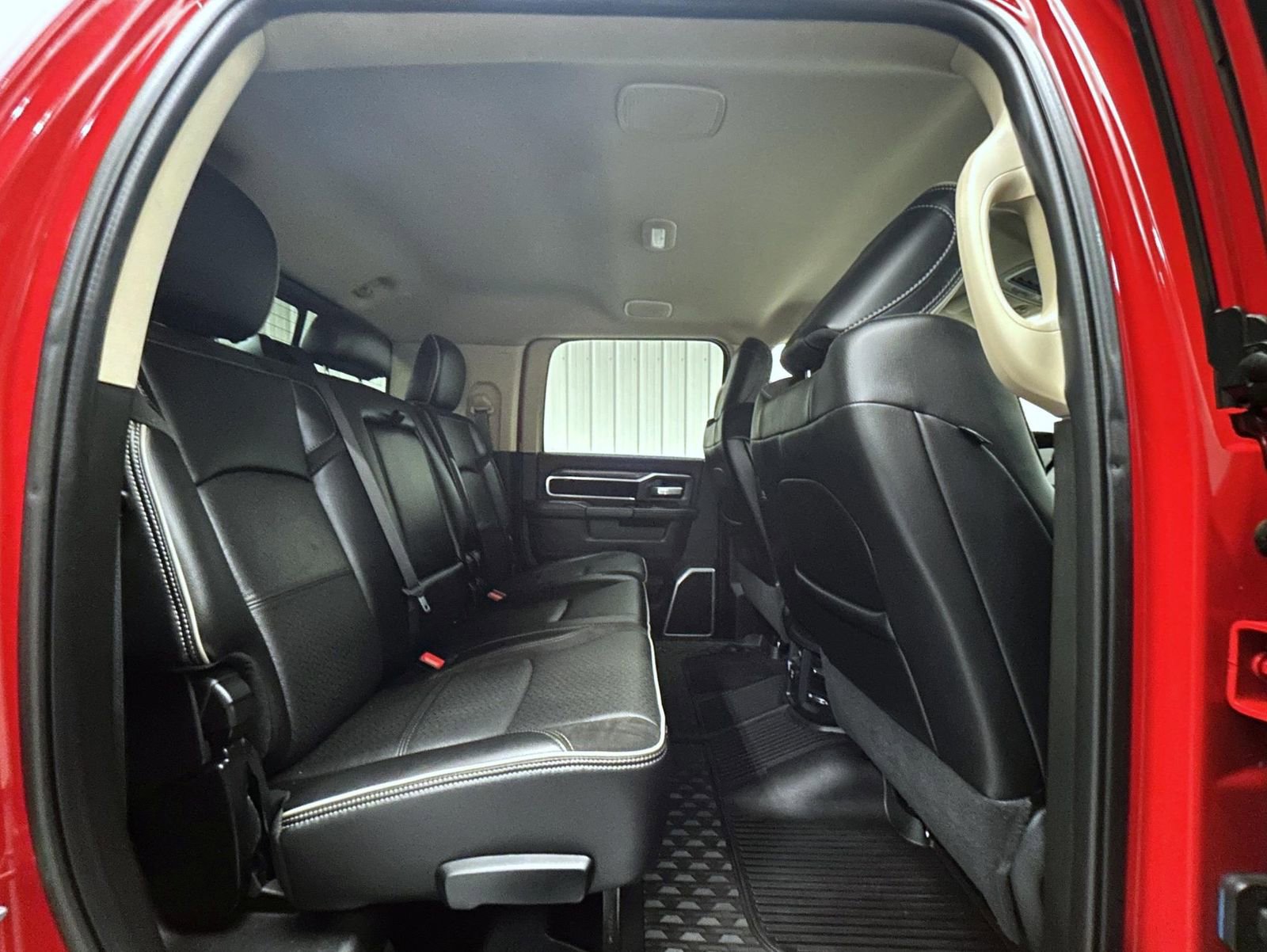 Used 2020 RAM 3500 Laramie image 18