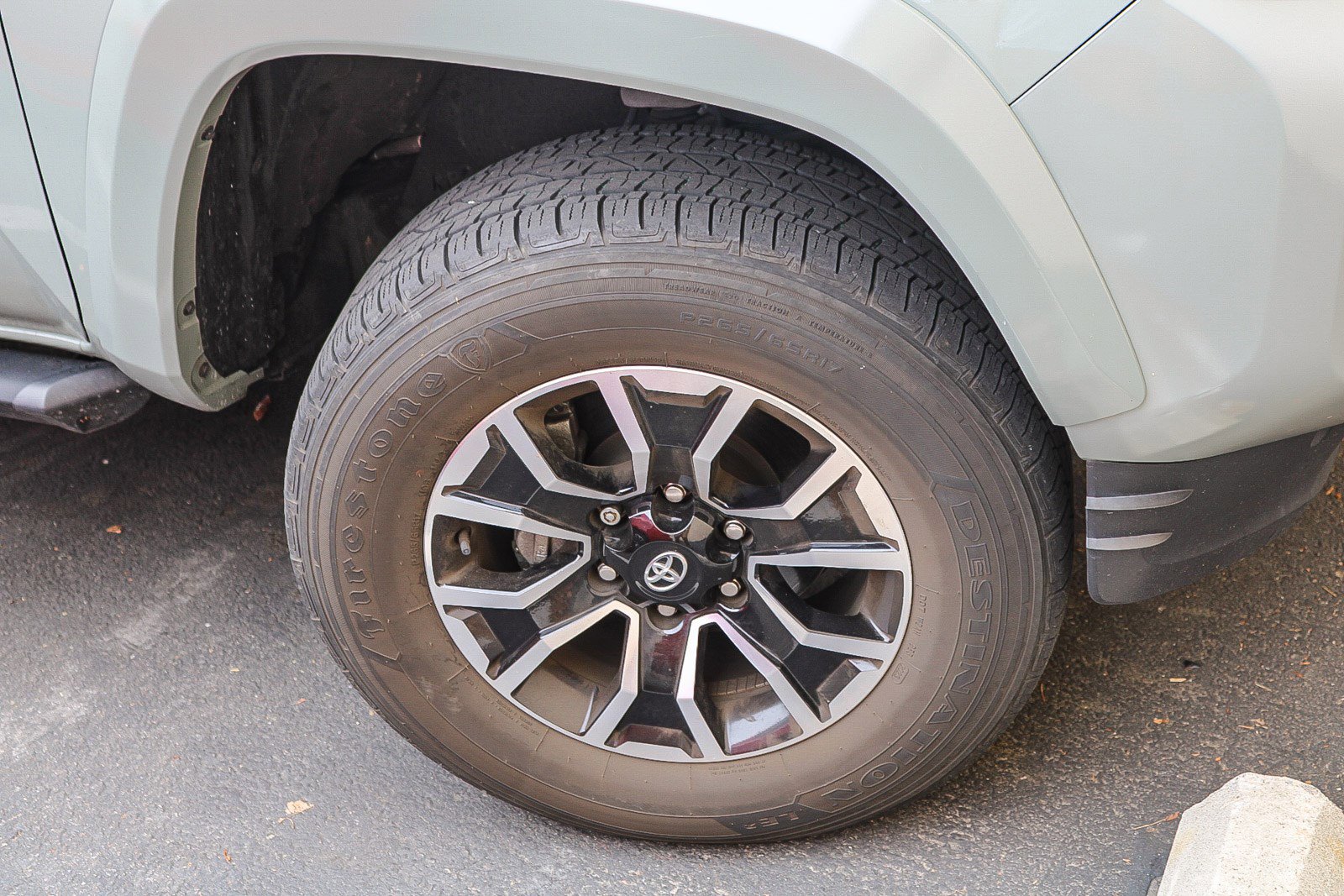 Used 2023 Toyota Tacoma TRD Sport w/ Black Out Package (TMS) RWD image 6