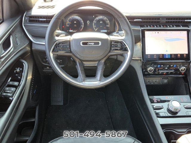 Used 2022 Jeep Grand Cherokee Overland AWD/4WD image 8