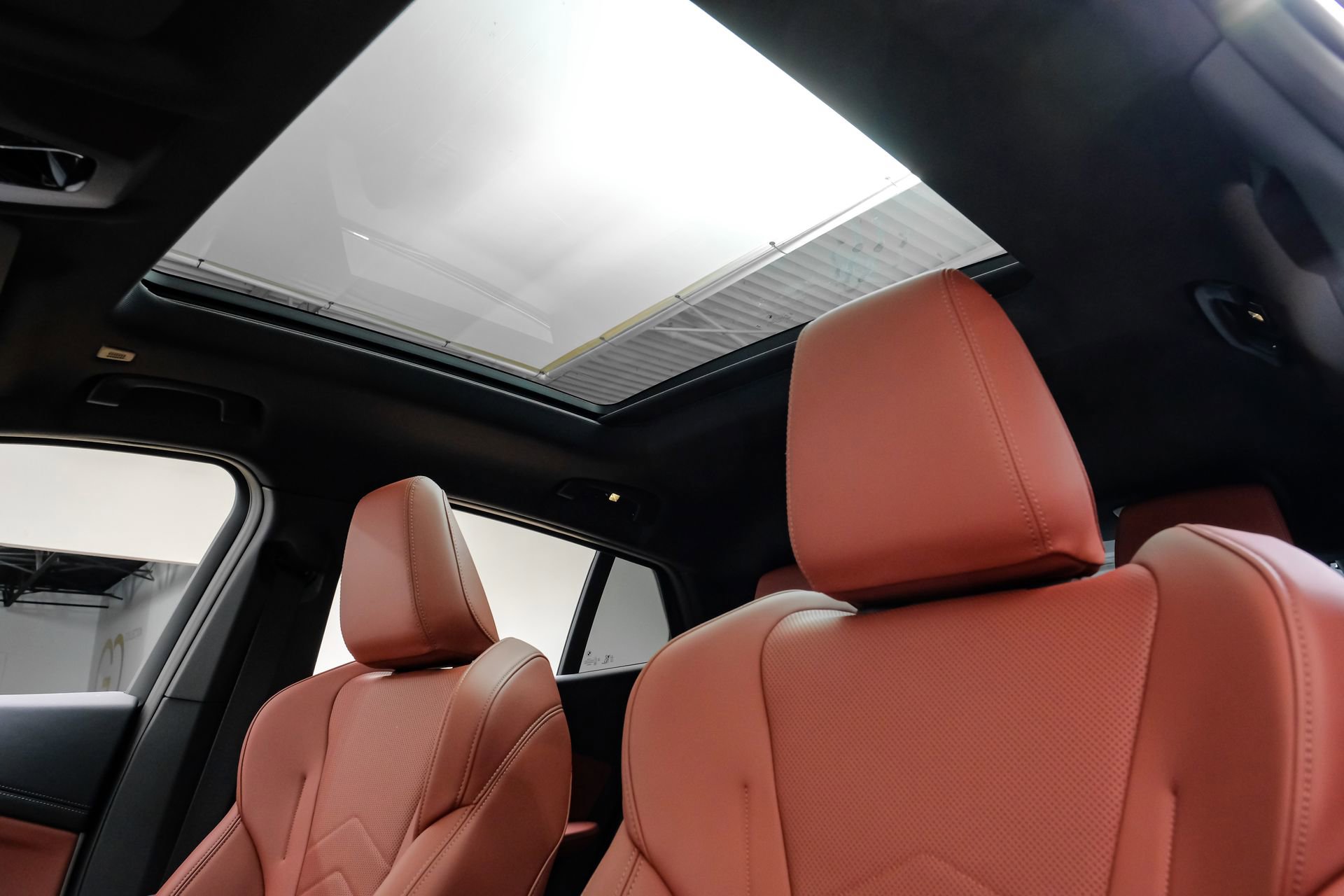 Used 2026 BMW X2 xDrive28i image 5