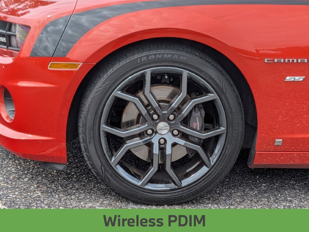 Used 2010 Chevrolet Camaro SS w/ RS Package RWD image 13