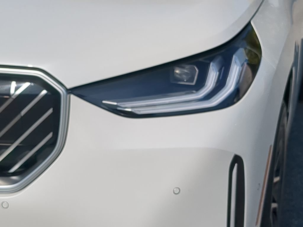 Used 2025 BMW X3 xDrive30i w/ Premium Package image 18