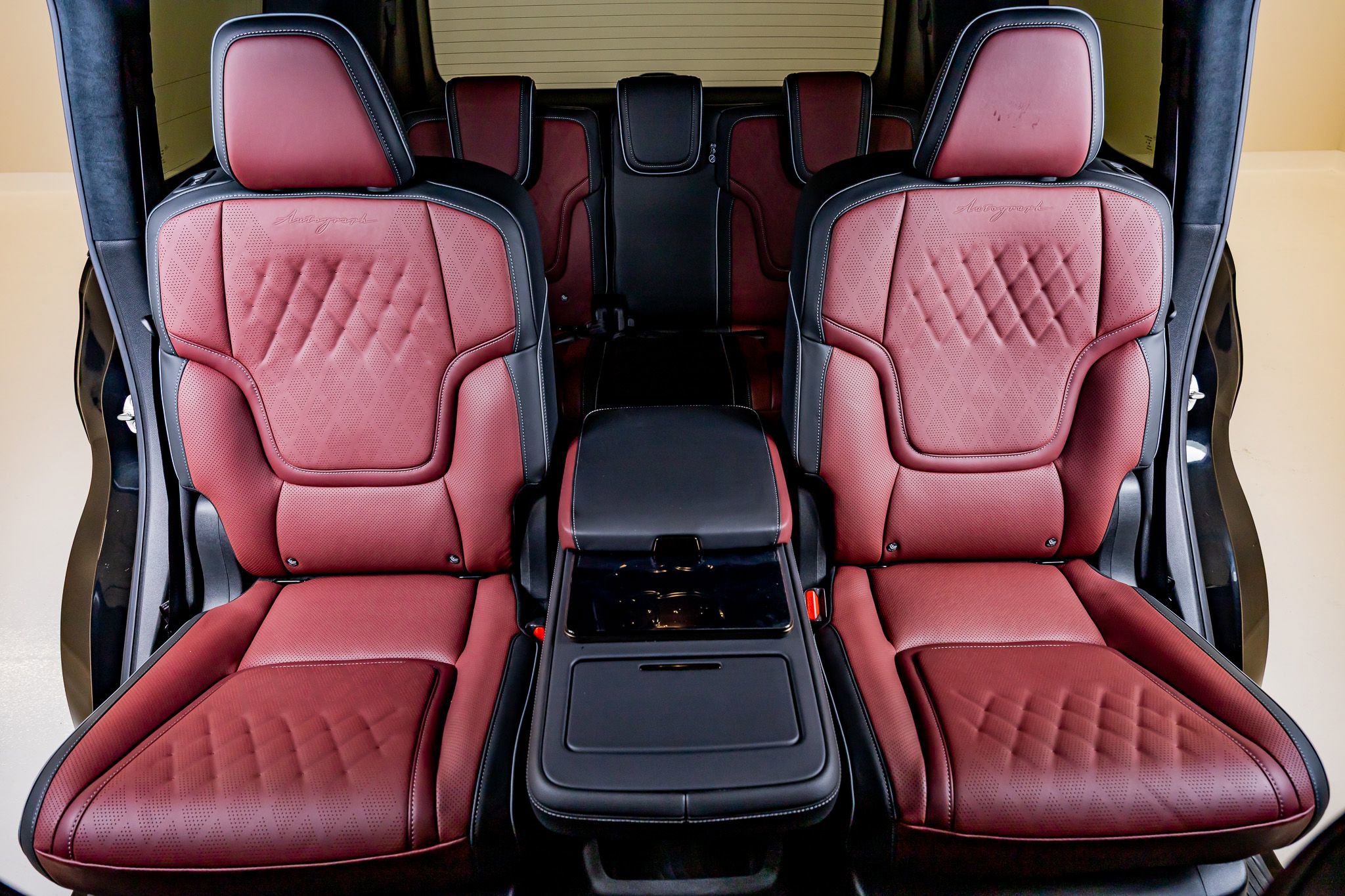 Used 2025 INFINITI QX80 Autograph AWD/4WD image 35