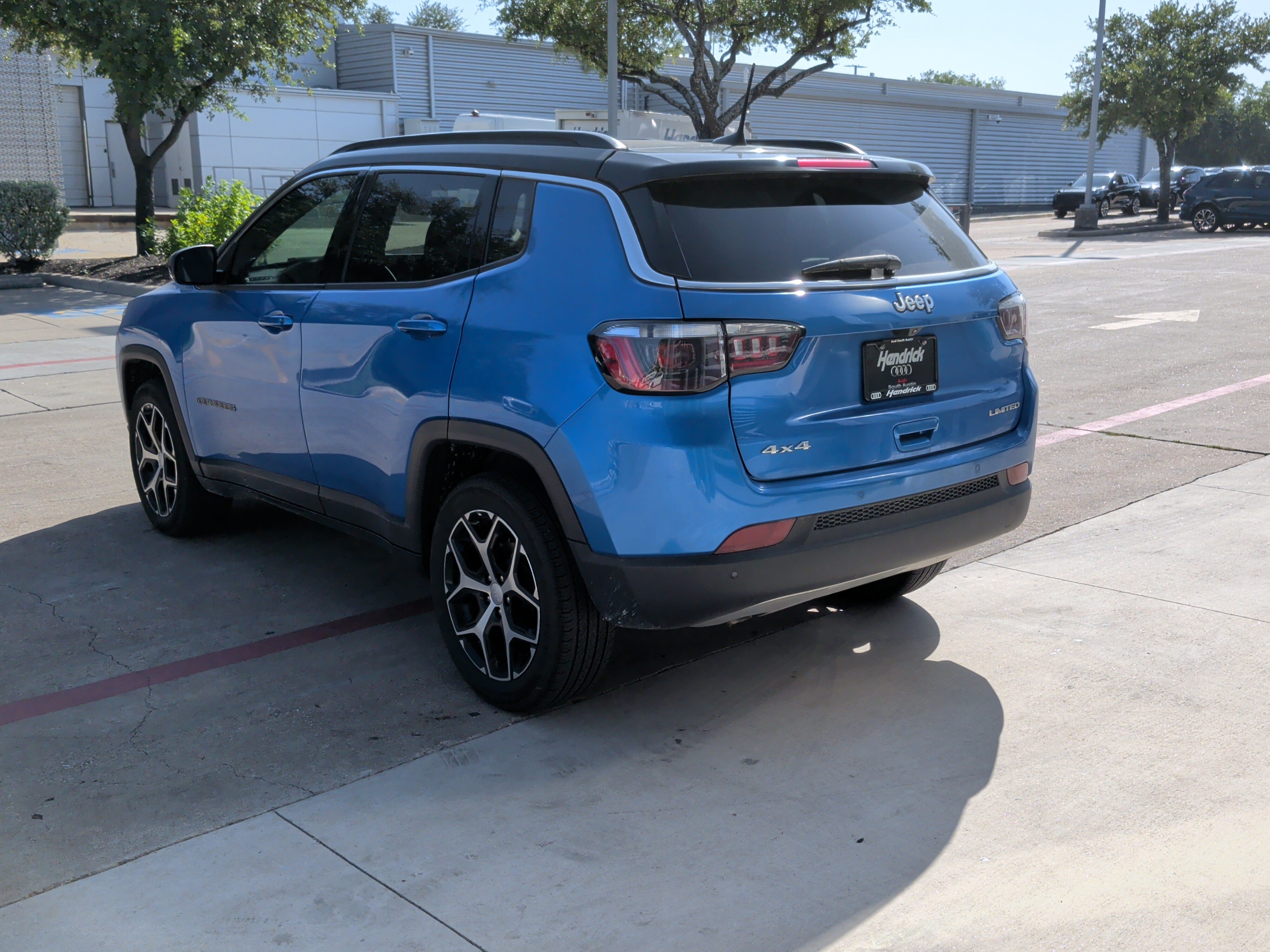 Used 2024 Jeep Compass Limited AWD/4WD image 8