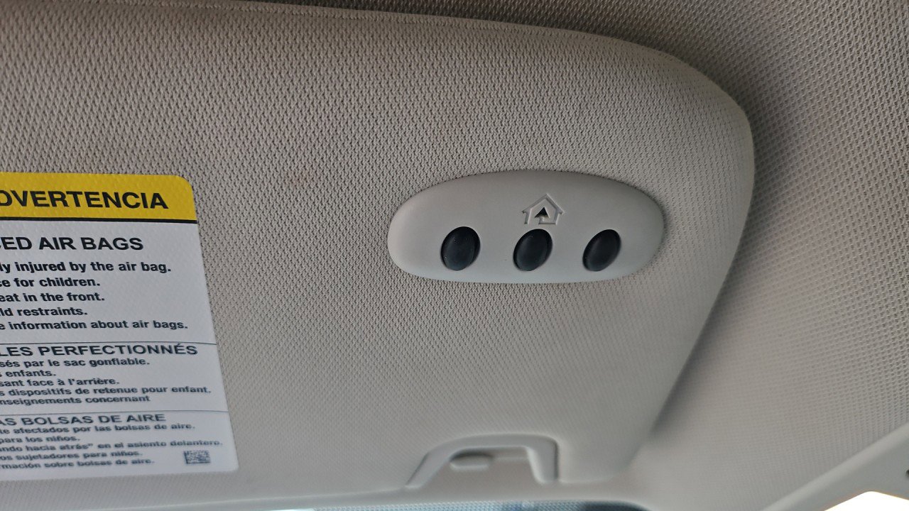 Used 2024 Ford Edge Titanium image 26