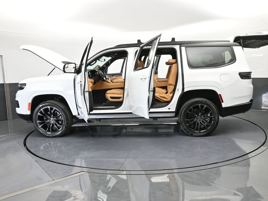 Used 2024 Jeep Grand Wagoneer Series III w/ Quick Order Packagew 28T image 98