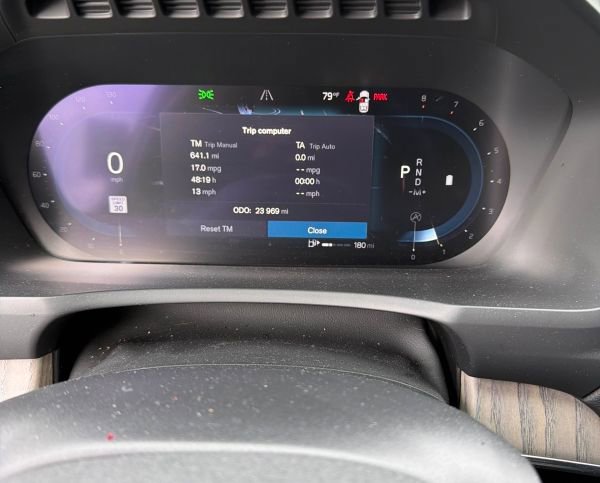 Used 2023 Volvo XC90 B6 Ultimate w/ Protection Package Premier image 9