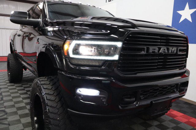 Used 2019 RAM 2500 Laramie w/ Black Appearance Package AWD/4WD image 29