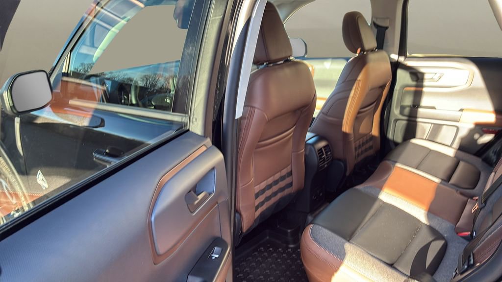 Used 2024 Ford Bronco Sport Outer Banks image 15