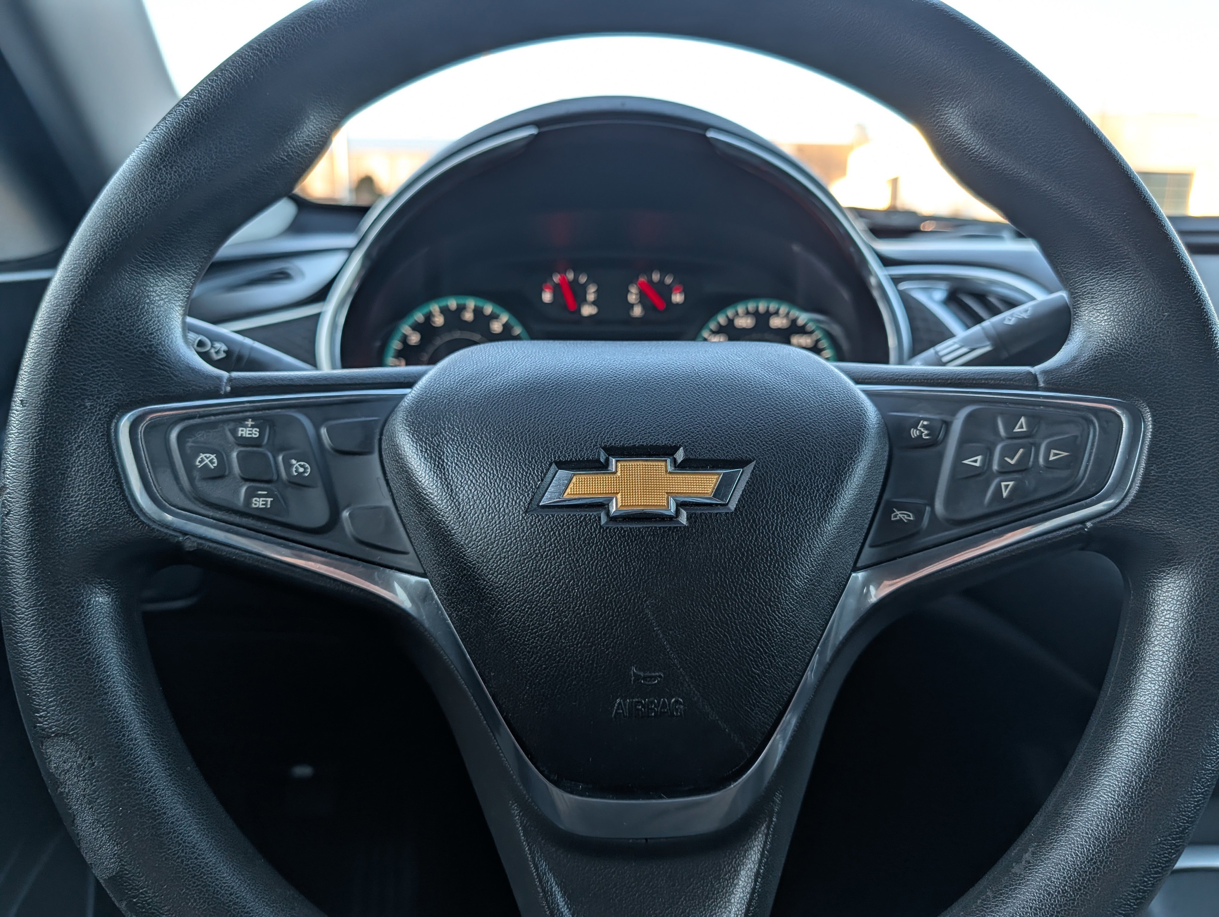 Used 2018 Chevrolet Malibu LT image 28