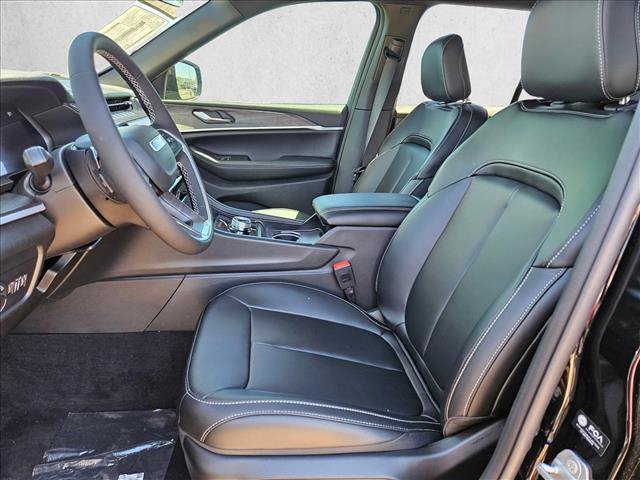 New 2026 Jeep Grand Cherokee Limited w/ Limited Altitude Package AWD/4WD video 4