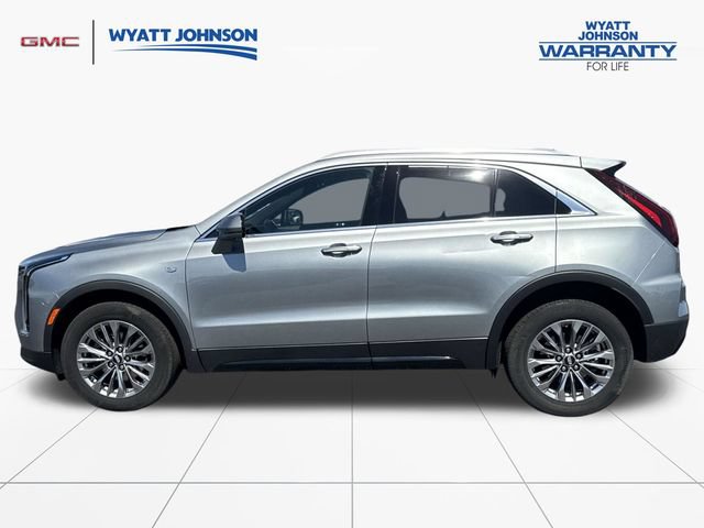 Used 2025 Cadillac XT4 Premium Luxury AWD/4WD image 2