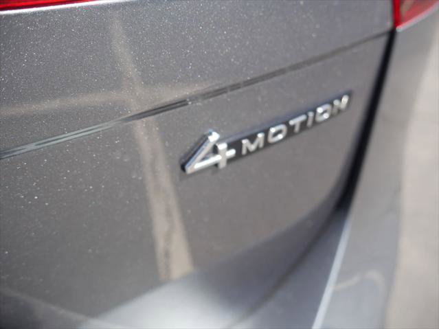 Used 2023 Volkswagen Tiguan SE w/ Panoramic Sunroof Package AWD/4WD image 11