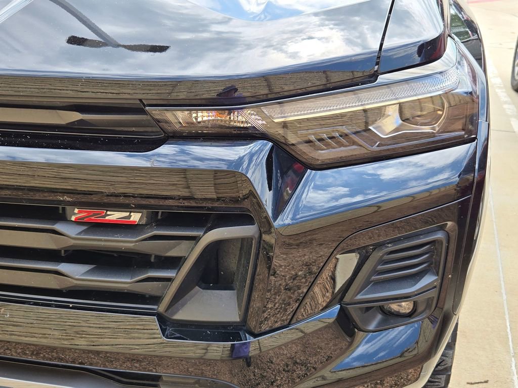 Used 2023 Chevrolet Colorado Z71 w/ Z71 Convenience Package 2 AWD/4WD image 6