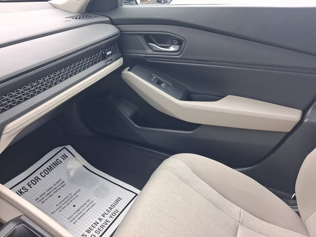 Used 2024 Honda Accord EX image 21