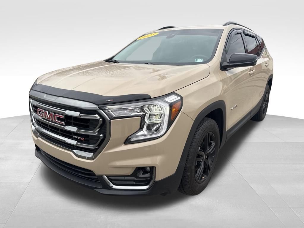 Used 2023 GMC Terrain AT4 AWD/4WD image 2