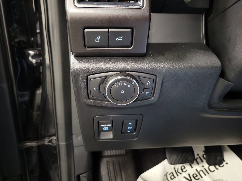 Used 2021 Ford Expedition Limited image 21