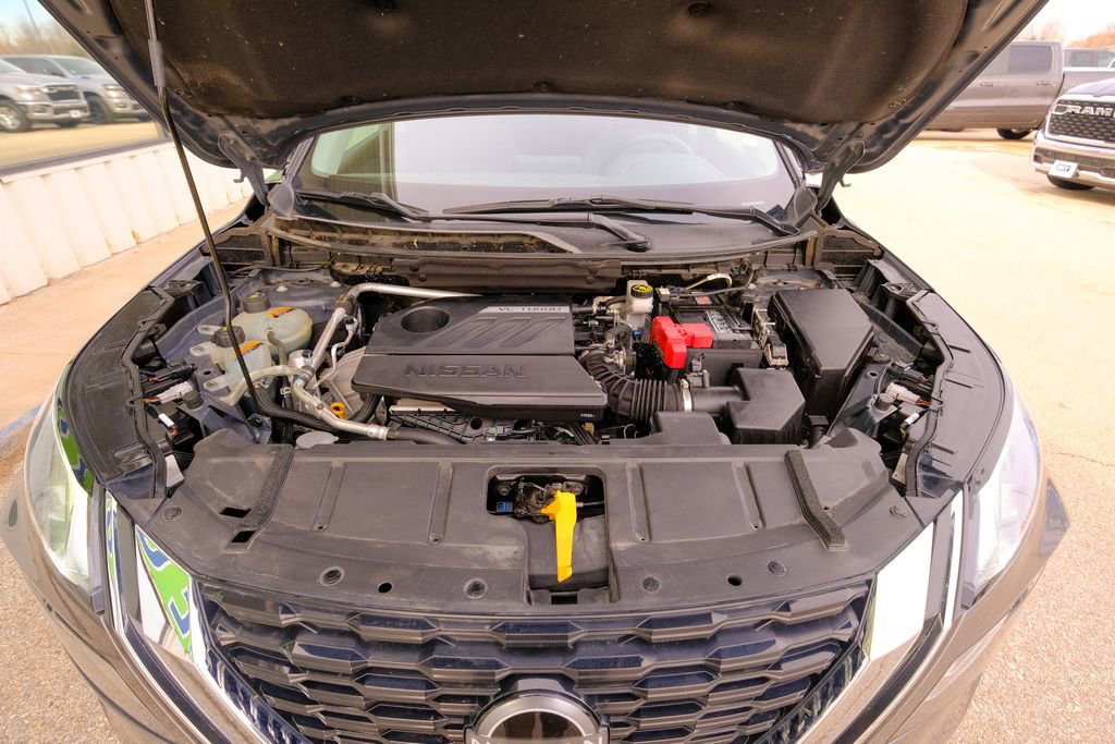 Used 2023 Nissan Rogue SV image 41