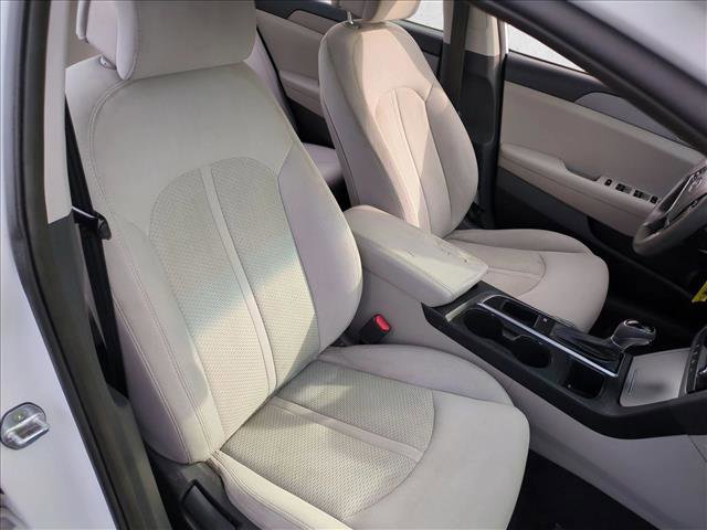 Used 2016 Hyundai Sonata SE image 19