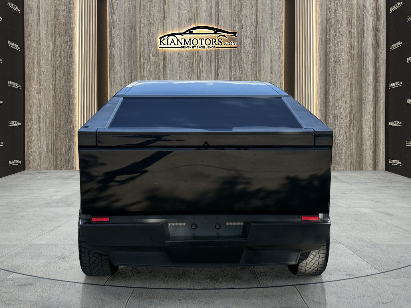 Used 2024 Tesla Cybertruck AWD Crew Cab image 8