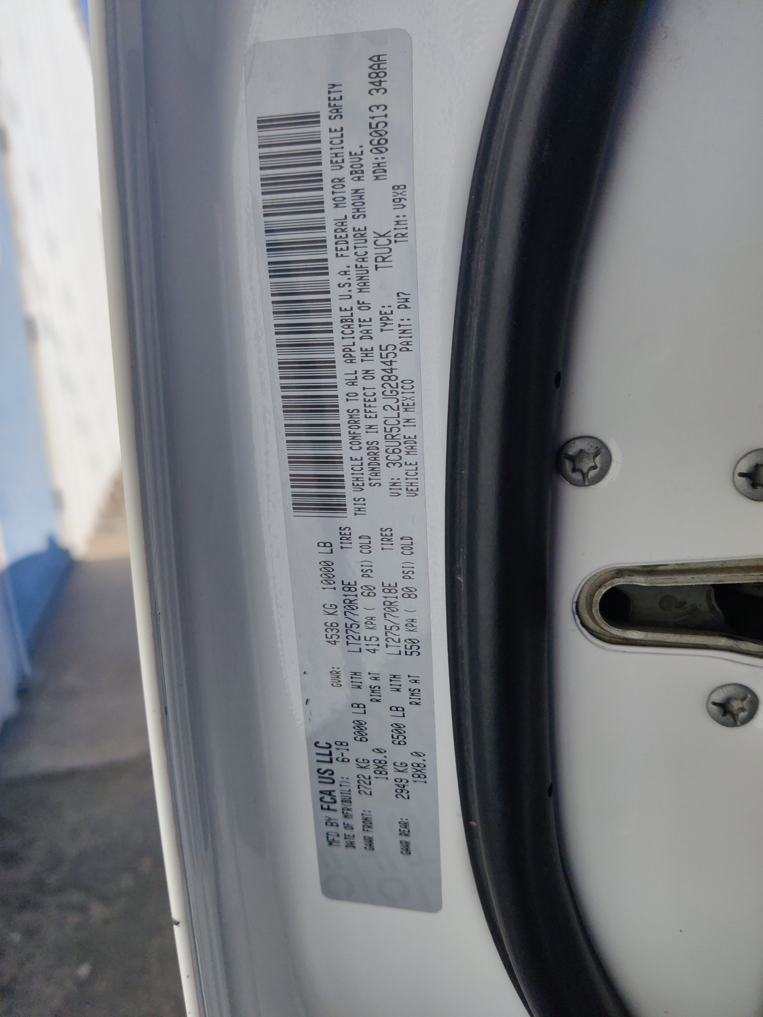 Used 2018 RAM 2500 Tradesman w/ Chrome Appearance Group image 25