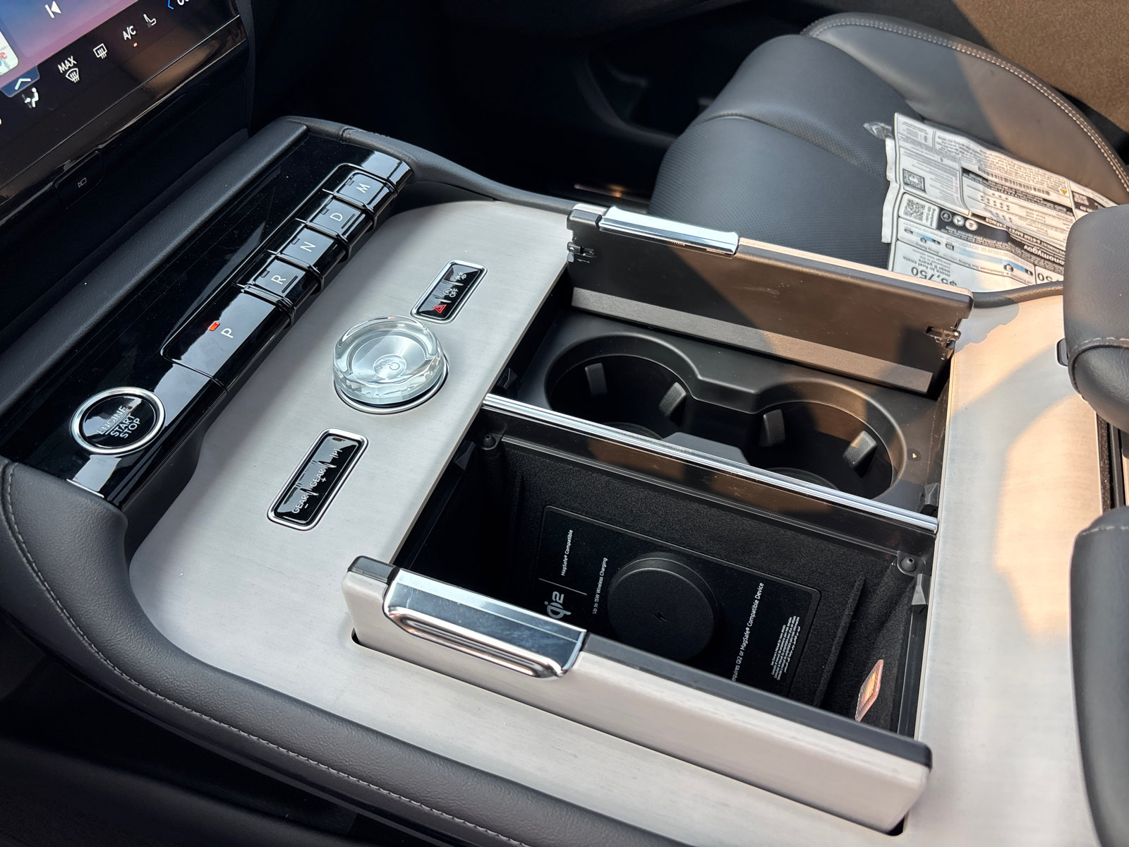 New 2027 Lincoln Navigator Reserve w/ Jet Appearance Package AWD/4WD image 23