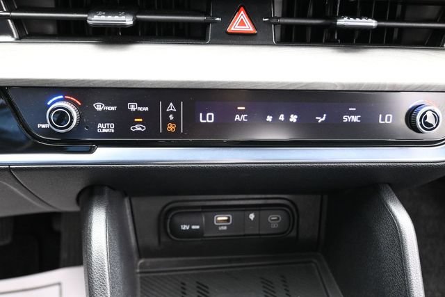 Used 2024 Kia Sportage X-Line w/ X-Line Premium Package AWD/4WD image 11