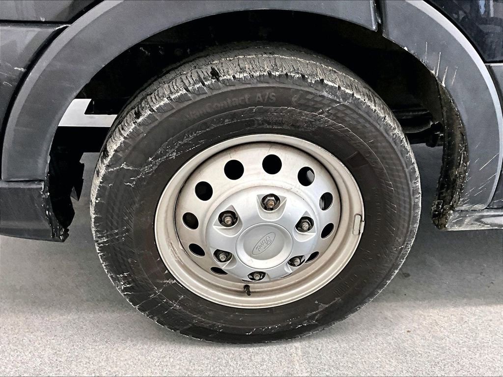 Used 2024 Ford Transit 350 XLT image 7