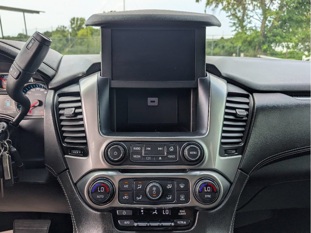 Used 2019 Chevrolet Tahoe LS AWD/4WD image 30
