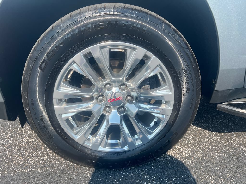 Used 2025 GMC Yukon Denali AWD/4WD image 11