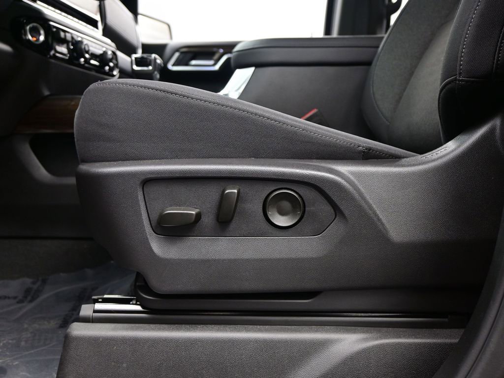 Used 2025 Chevrolet Silverado 1500 RST w/ Z71 Off-Road Package image 18