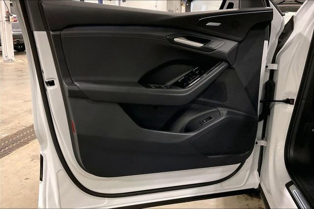 Used 2025 Audi Q6 e-tron Premium Plus w/ Premium Plus image 23